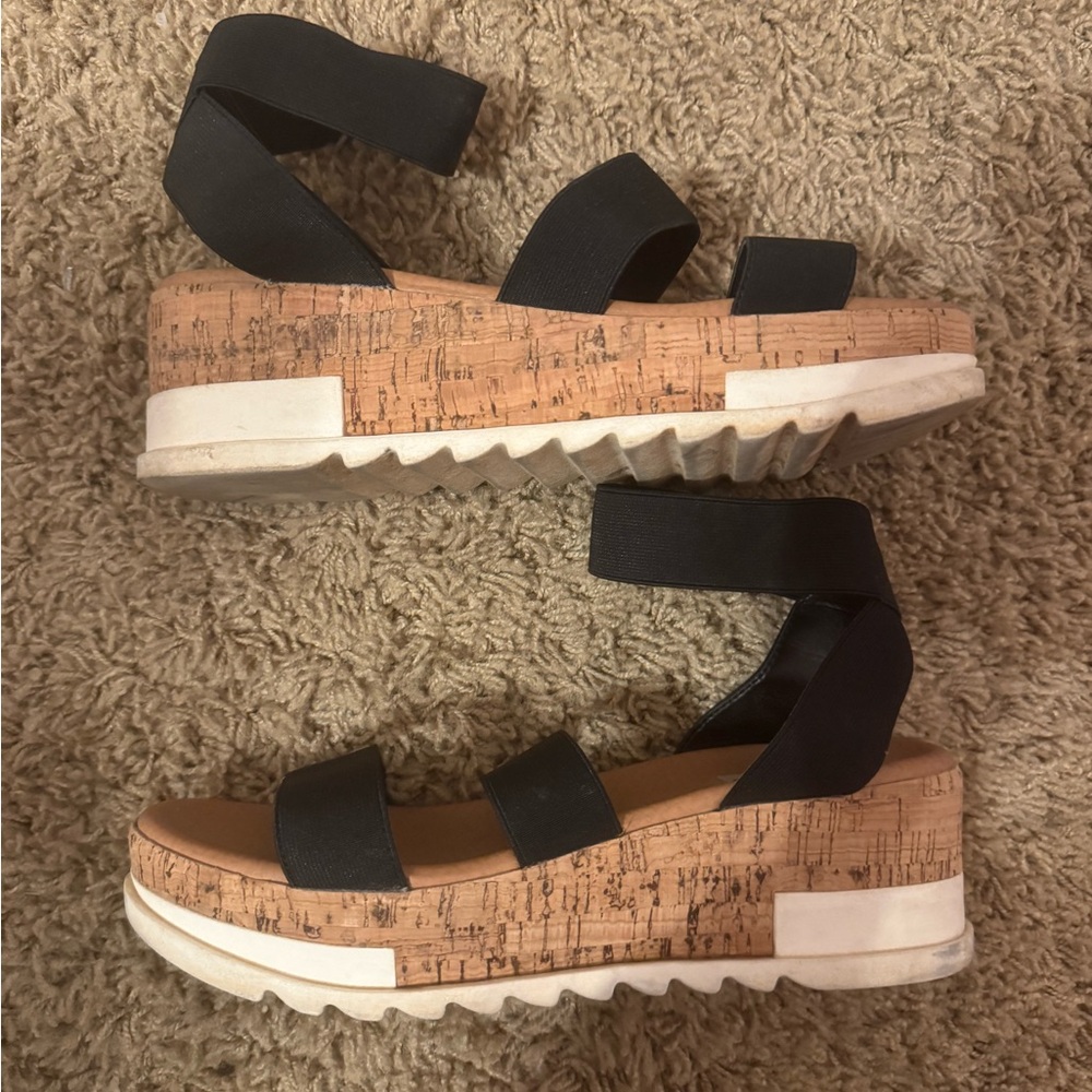 Steve Madden Black and Tan Wedge Sandals